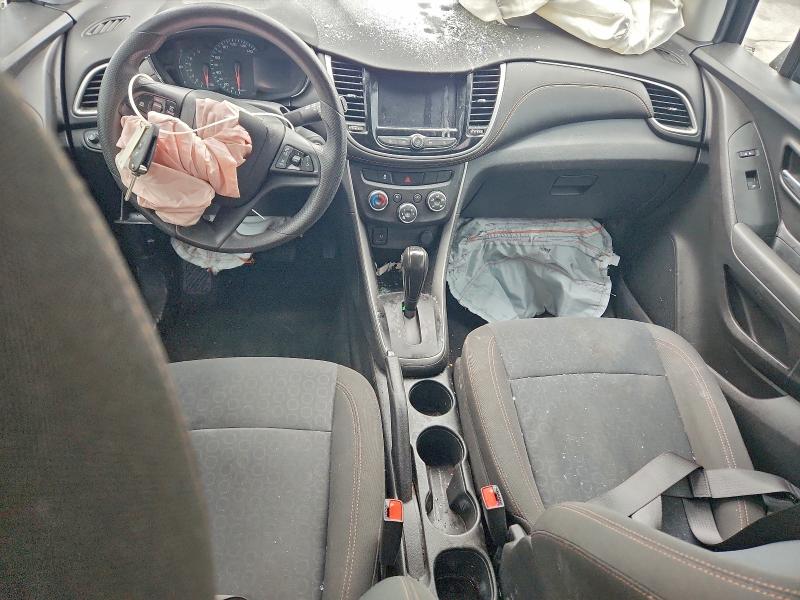 Photo 8 from auction – 2020 CHEVROLET TRAX LS with VIN KL7CJKSB3LB066875