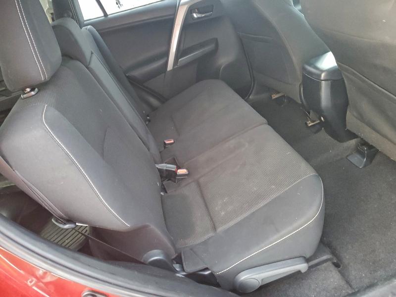 Photo 11 from auction – 2017 TOYOTA RAV4 XLE with VIN JTMRFREV3HJ119178