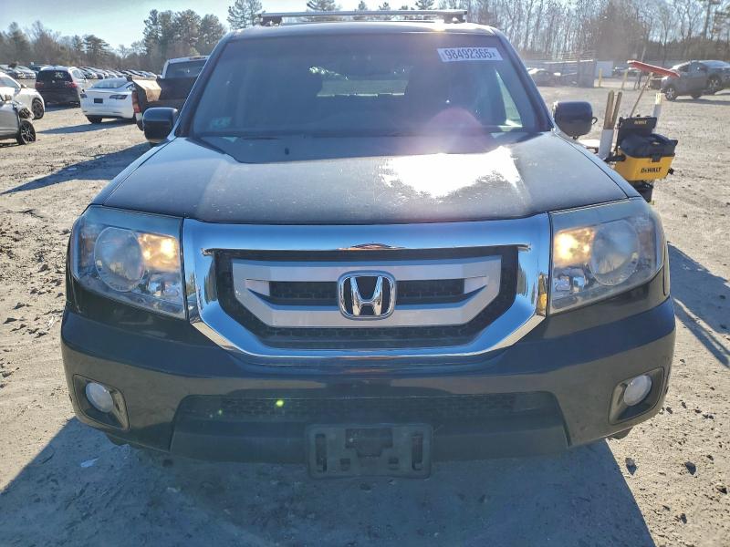 Foto 5 de la subasta – 2011 HONDA PILOT TOUR con VIN 5FNYF4H93BB039276