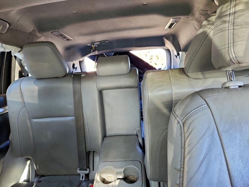 Photo 10 from auction – 2015 TOYOTA HIGHLANDER with VIN 5TDJKRFH2FS128438