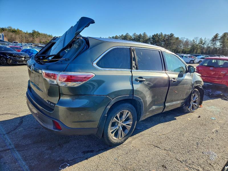 Photo 3 from auction – 2015 TOYOTA HIGHLANDER with VIN 5TDJKRFH2FS128438