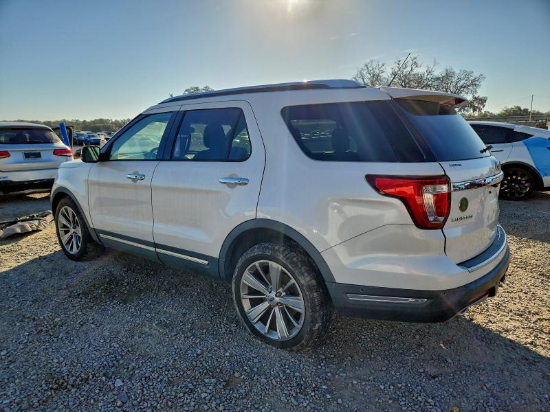 Photo 2 from auction – 2018 FORD EXPLORER L with VIN 1FM5K7FH8JGB39786