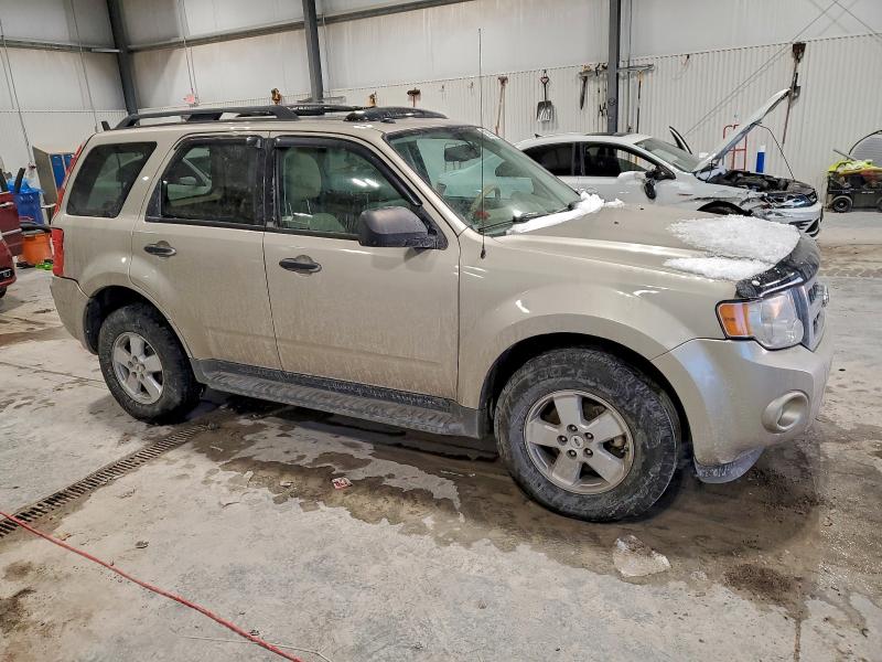 صورة رقم 4 من المزاد - 2011 FORD ESCAPE XLT مع VIN 1FMCU0DG0BKC21982