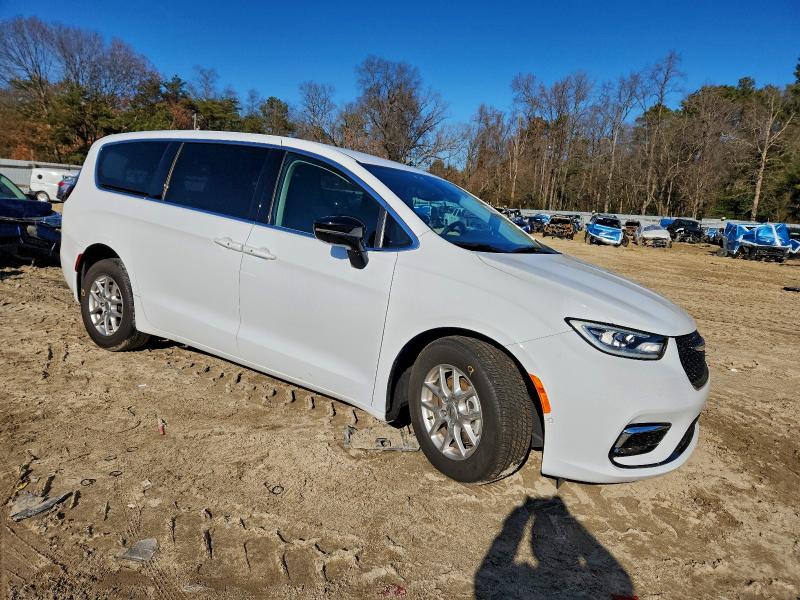 Photo 4 from auction – 2024 CHRYSLER PACIFICA with VIN 2C4RC1BG7RR189747