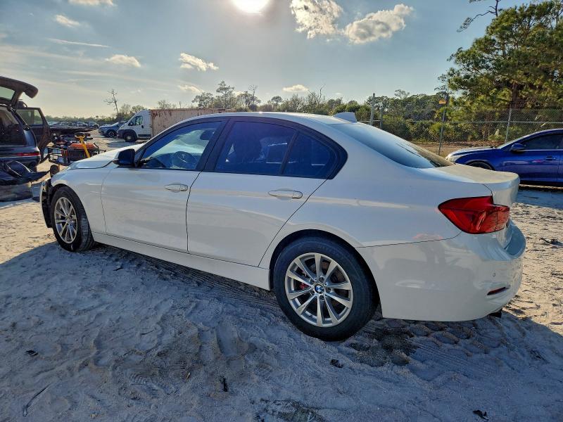 Photo 2 from auction – 2017 BMW 320 with VIN WBA8E1G3XHNU15512