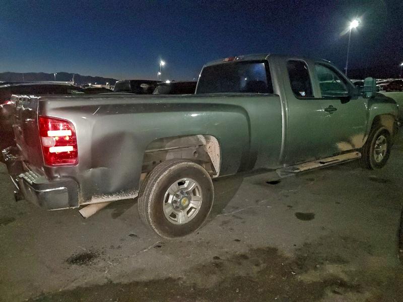 Фото 3 с аукциона – 2008 CHEVROLET SILVERADO с VIN 1GCHC29K18E179769