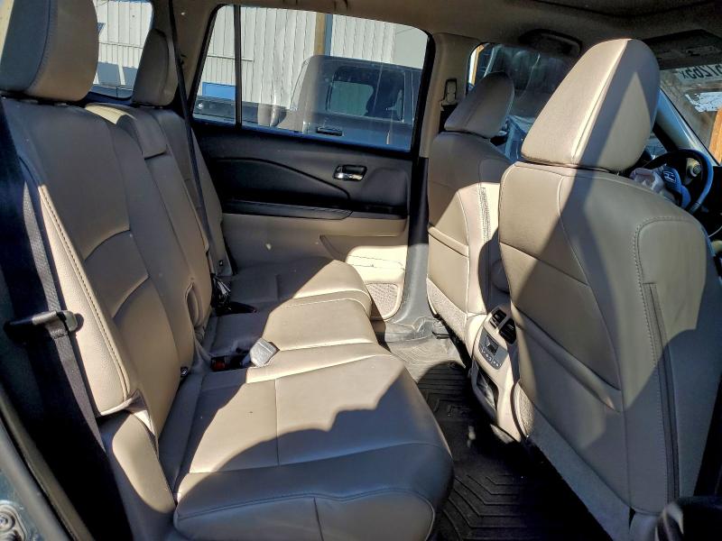 Photo 11 from auction – 2016 HONDA PILOT EXL with VIN 5FNYF6H58GB026037