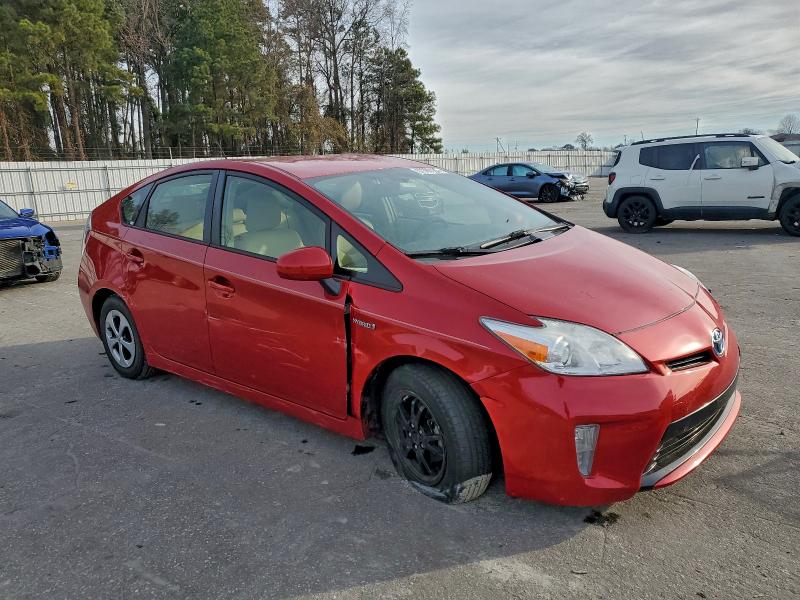 Photo 4 from auction – 2015 TOYOTA PRIUS with VIN JTDKN3DU4F0463096