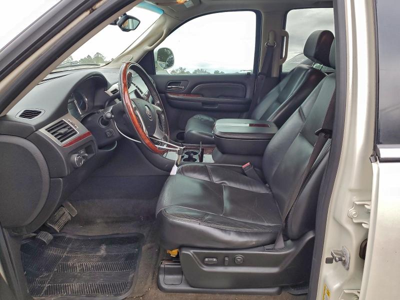 Photo 7 from auction – 2009 CADILLAC ESCALADE L with VIN 1GYFC23299R174436