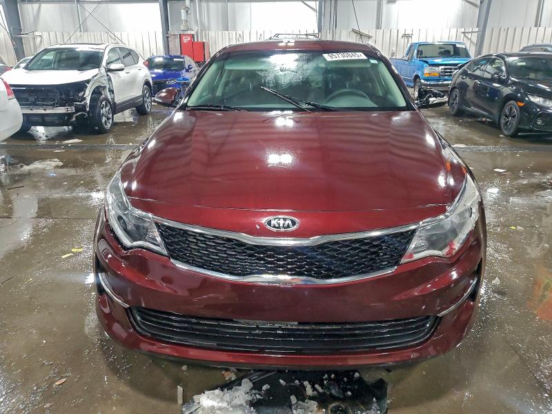 Photo 5 from auction – 2017 KIA OPTIMA with VIN 5XXGT4L37HG138972