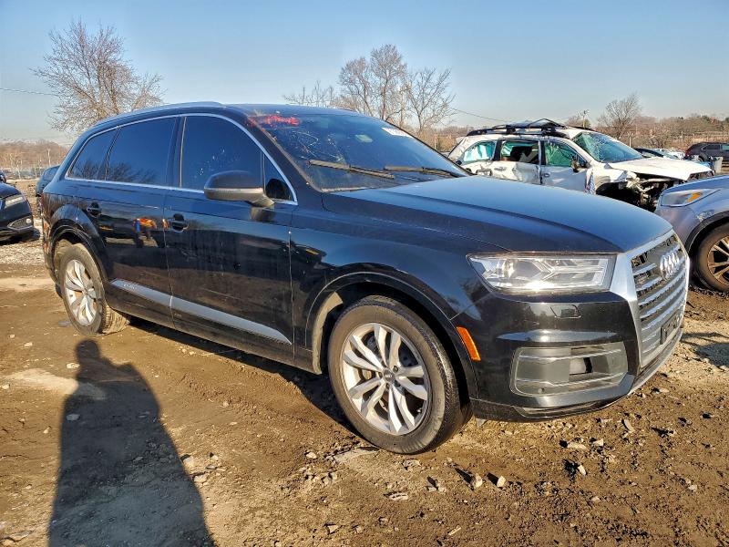 Photo 4 from auction – 2018 AUDI Q7 PREMIUM with VIN WA1LAAF75JD036467