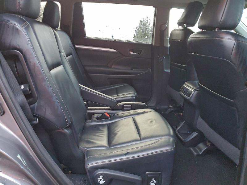 Photo 11 from auction – 2015 TOYOTA HIGHLANDER with VIN 5TDJKRFH7FS150886