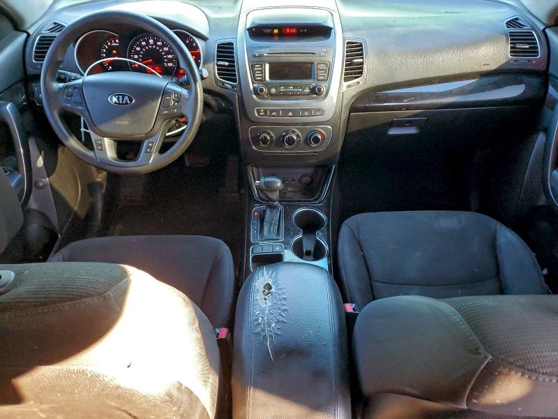 Photo 8 from auction – 2014 KIA SORENTO LX with VIN 5XYKT3A67EG428718
