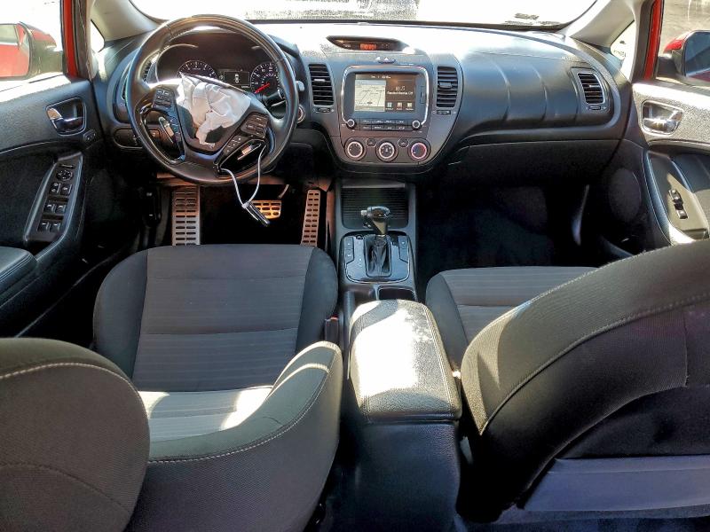 Photo 8 from auction – 2017 KIA FORTE LX with VIN 3KPFL4A75HE050996
