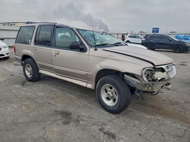 Photo 4 from auction – 1997 FORD EXPLORER with VIN 1FMDU32E4VZC00166