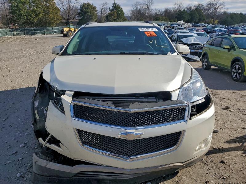 Photo 5 from auction – 2012 CHEVROLET TRAVERSE L with VIN 1GNKRJED1CJ392444