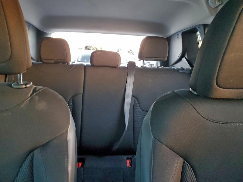 Photo 10 from auction – 2018 JEEP RENEGADE L with VIN ZACCJABB8JPH23914