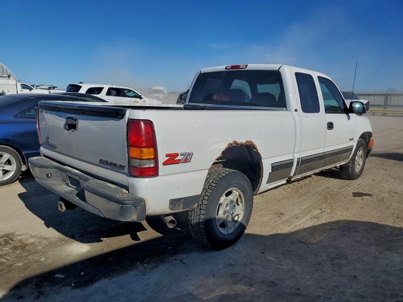 Photo 3 from auction – 2000 CHEVROLET SILVERADO with VIN 2GCEK19T2Y1205581