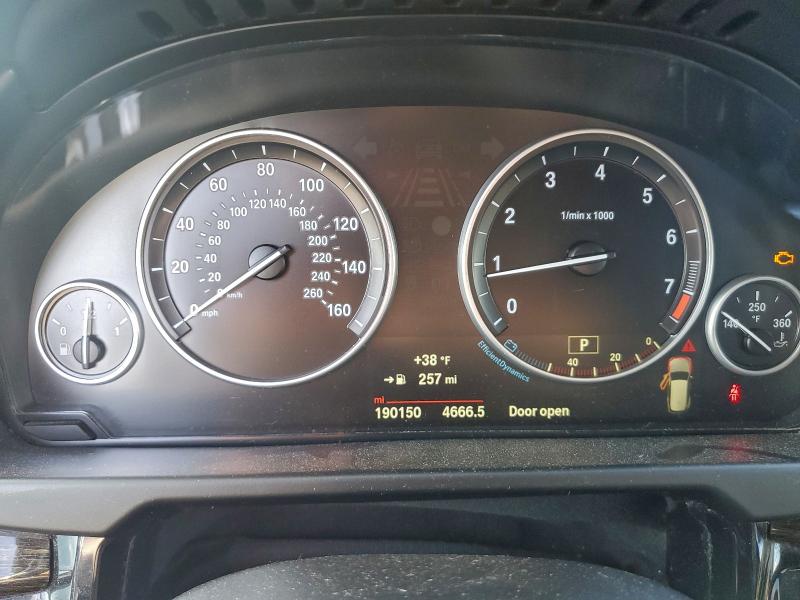 Photo 9 from auction – 2017 BMW X5 XDRIVE3 with VIN 5UXKR0C55H0V50357