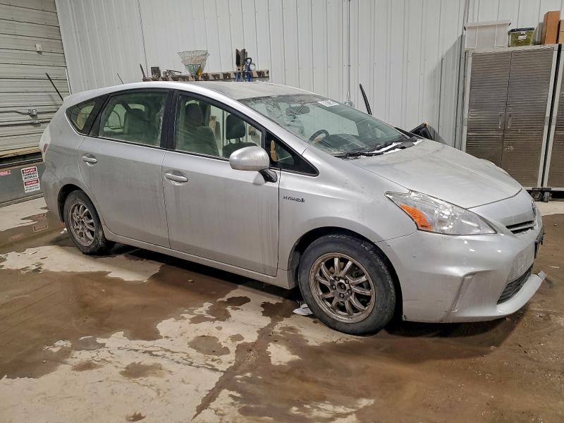 Photo 4 from auction – 2014 TOYOTA PRIUS V with VIN JTDZN3EU9EJ012736