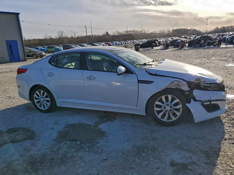 KIA OPTIMA EX 2015 مع رقم تعريف المركبة 5XXGN4A71FG499594 - صورة من المزاد