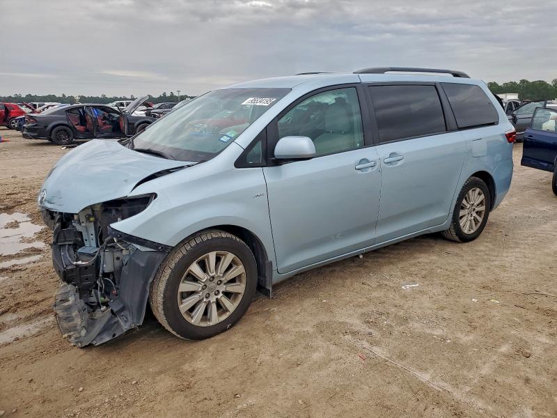 TOYOTA SIENNA LE 2016 with VIN 5TDJK3DC5GS142520 - Photo from auction