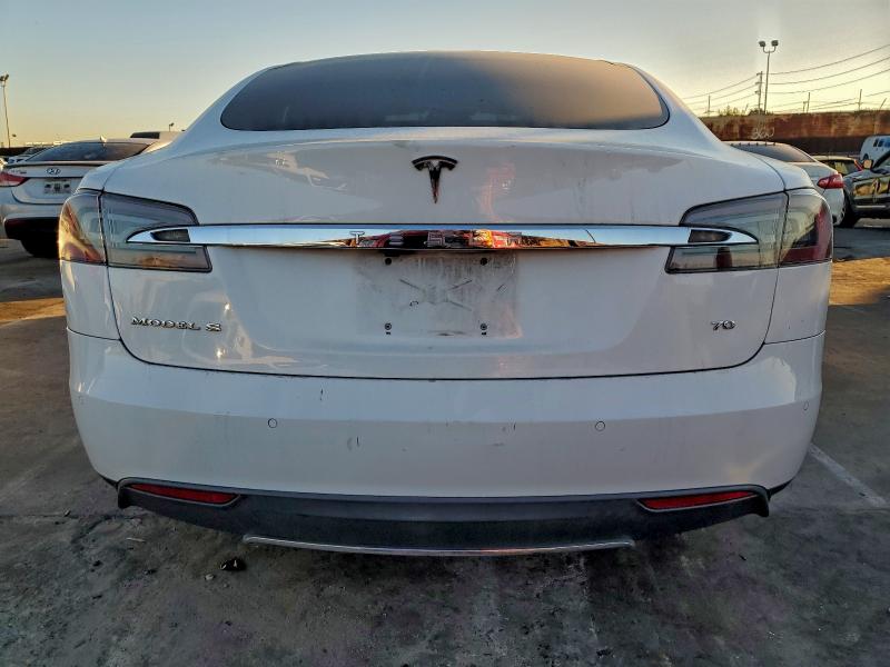 Photo 6 from auction – 2016 TESLA MODEL S with VIN 5YJSA1E12GF129530