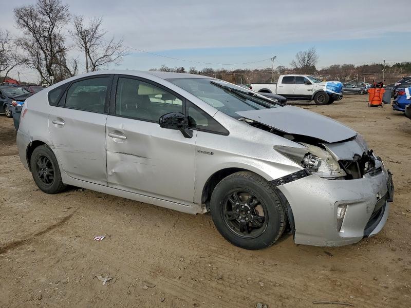 Photo 4 from auction – 2013 TOYOTA PRIUS with VIN JTDKN3DU2D5576304