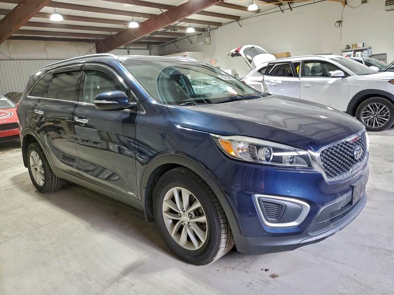 Photo 4 from auction – 2016 KIA SORENTO with VIN 5XYPGDA38GG110793