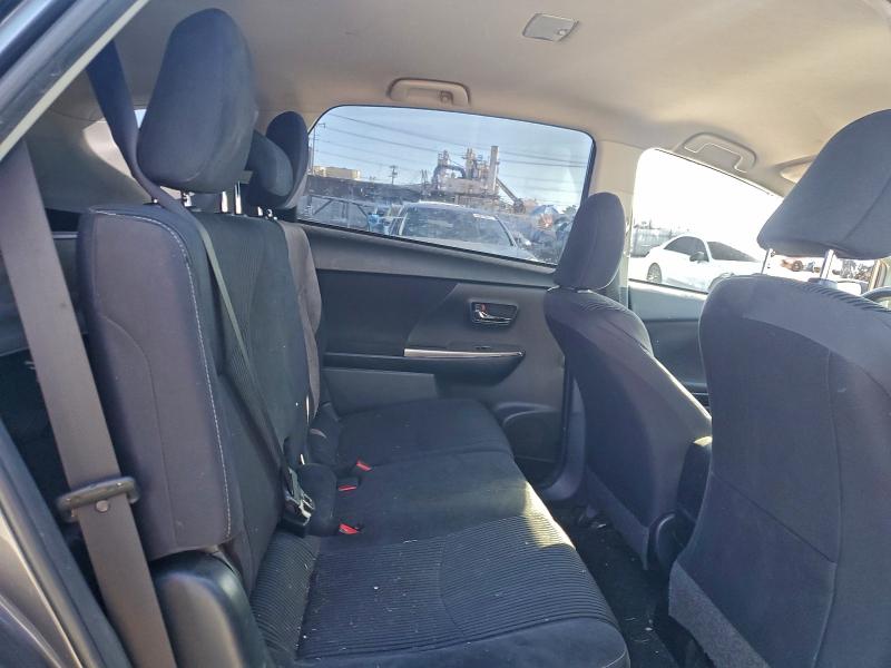 Photo 10 from auction – 2015 TOYOTA PRIUS V with VIN JTDZN3EU0FJ019415