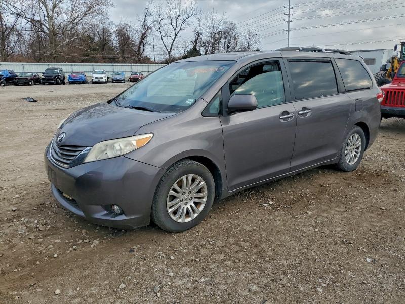 TOYOTA SIENNA XLE 2011 with VIN 5TDYK3DC6BS045141 - Photo from auction