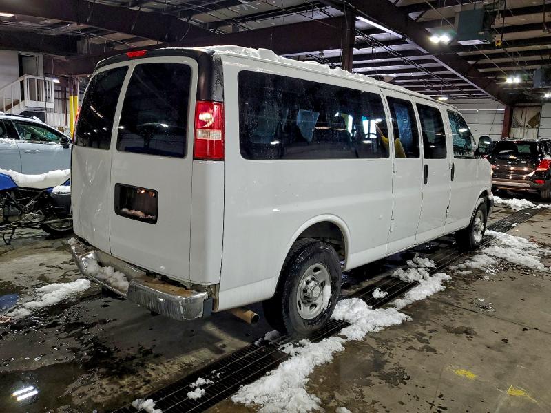 Photo 3 from auction – 2017 CHEVROLET EXPRESS G3 with VIN 1GAZGPFG0H1227879