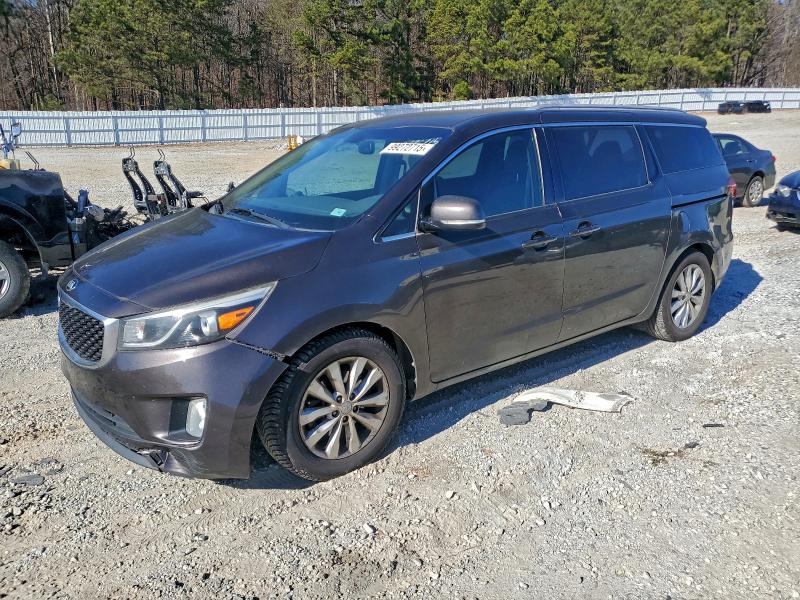 KIA SEDONA EX 2015 with VIN KNDMC5C19F6053456 - Photo from auction