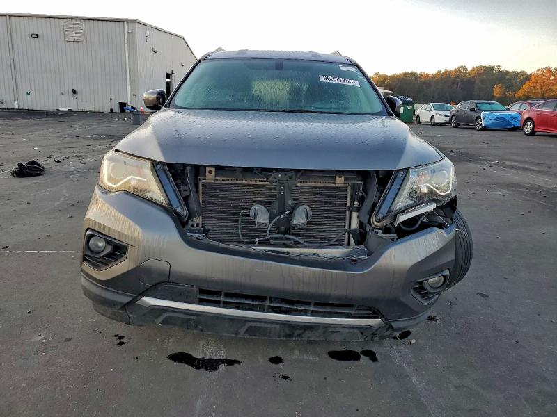 Photo 5 from auction – 2017 NISSAN PATHFINDER with VIN 5N1DR2MM2HC633430