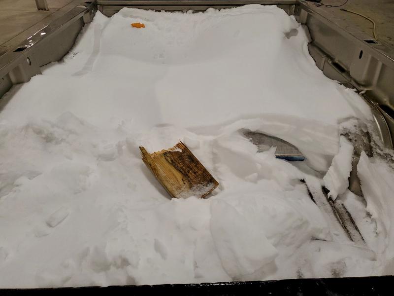 Photo 10 from auction – 2000 CHEVROLET SILVERADO with VIN 1GCEC14V0YE221508