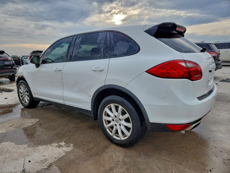Photo 2 from auction – 2012 PORSCHE CAYENNE with VIN WP1AA2A24CLA07158