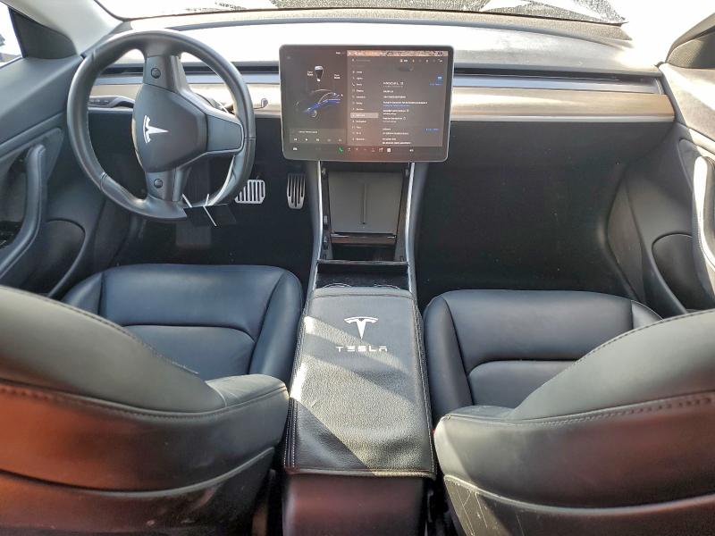Photo 8 from auction – 2018 TESLA MODEL 3 with VIN 5YJ3E1EA2JF035891