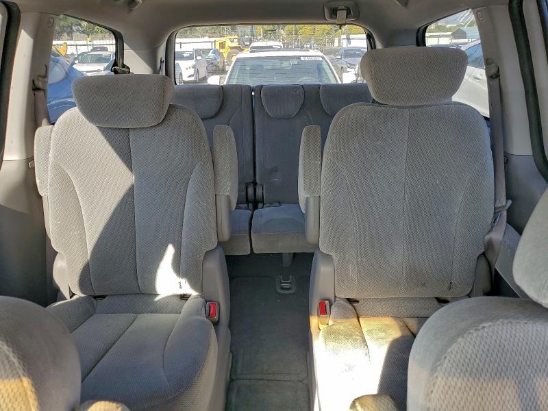 Photo 10 from auction – 2008 KIA SEDONA EX with VIN KNDMB233786244251