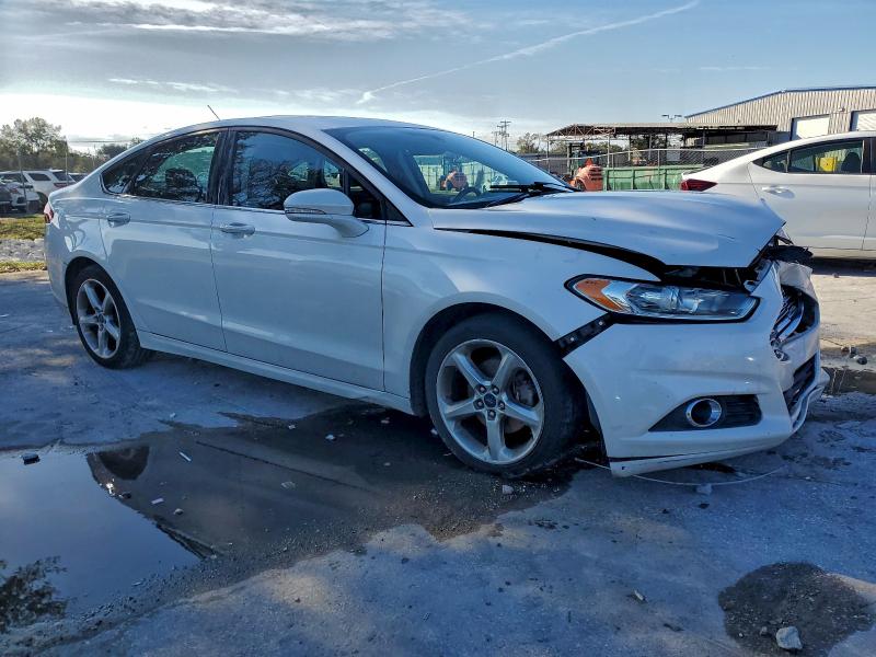 Photo 4 from auction – 2016 FORD FUSION SE with VIN 3FA6P0HDXGR221506