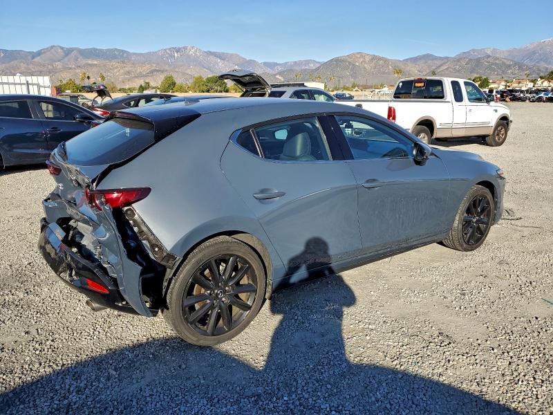 Photo 3 from auction – 2021 MAZDA 3 PREMIUM with VIN JM1BPBML0M1401679