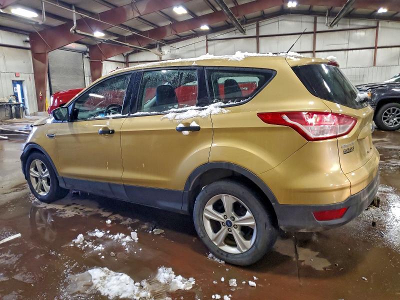 Photo 2 from auction – 2014 FORD ESCAPE S with VIN 1FMCU0F77EUE25006