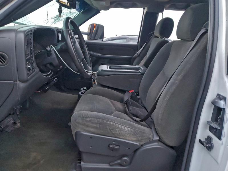 Photo 7 from auction – 2003 CHEVROLET SILVERADO with VIN 2GCEK19T331170994