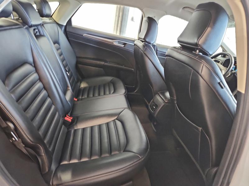 Photo 10 from auction – 2020 FORD FUSION SEL with VIN 3FA6P0CD2LR130859