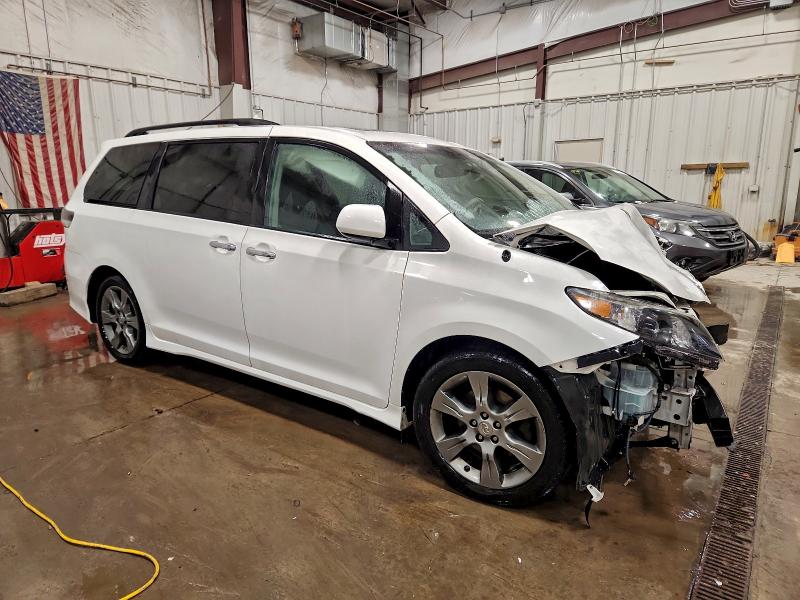 Photo 4 from auction – 2014 TOYOTA SIENNA SPO with VIN 5TDXK3DC6ES517192