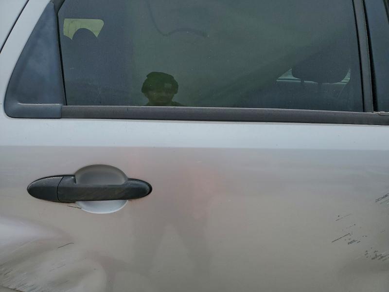 Photo 11 from auction – 2010 FORD ESCAPE XLT with VIN 1FMCU9D74AKB29177
