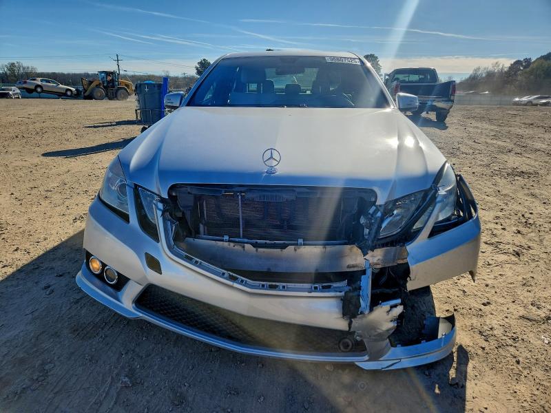 Photo 5 from auction – 2010 MERCEDES-BENZ E 350 with VIN WDDHF5GB5AA189350