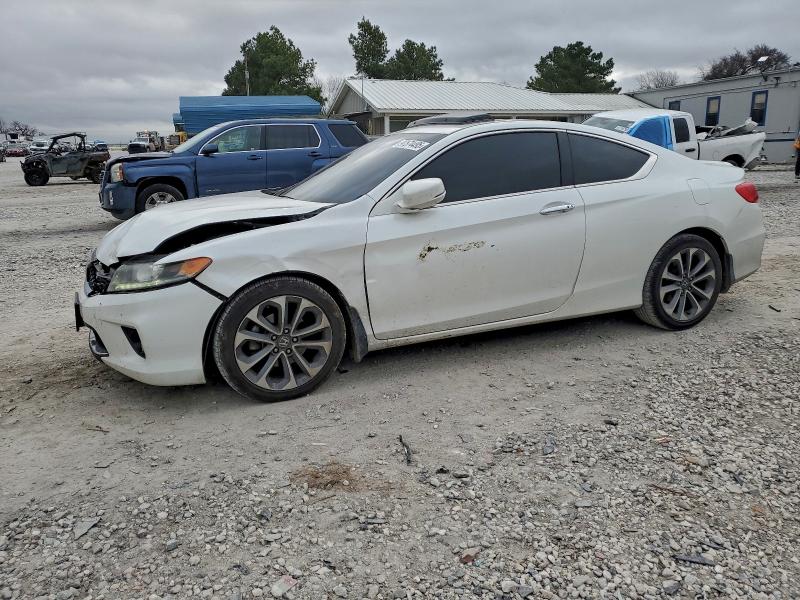HONDA ACCORD EXL 2015 with VIN 1HGCT2B86FA007025 - Photo from auction