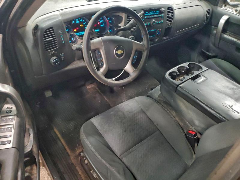Photo 8 from auction – 2011 CHEVROLET SILVERADO with VIN 1GCRKSE31BZ444891