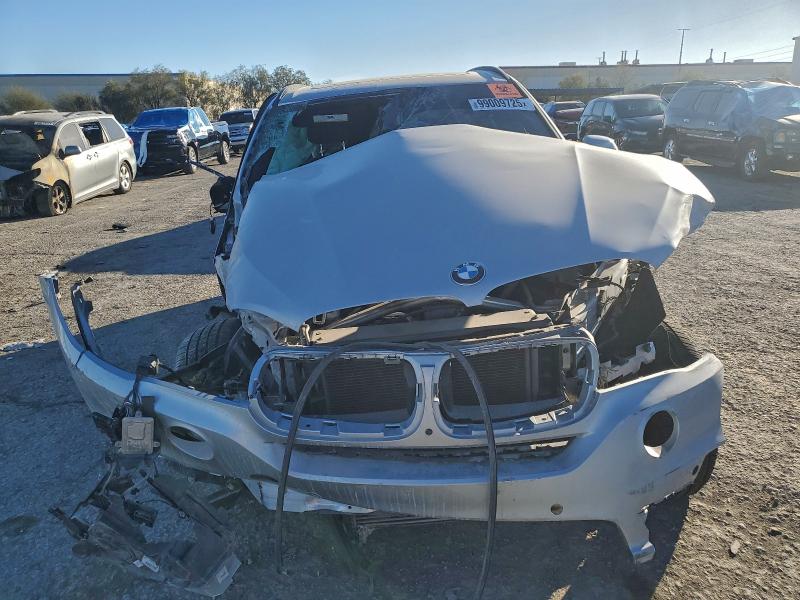 Photo 5 from auction – 2018 BMW X5 SDRIVE3 with VIN 5UXKR2C55J0Z18389