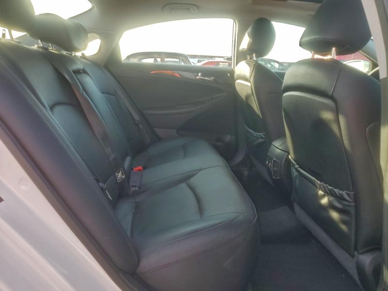 Photo 10 from auction – 2014 HYUNDAI SONATA SE with VIN 5NPEC4AB0EH854873